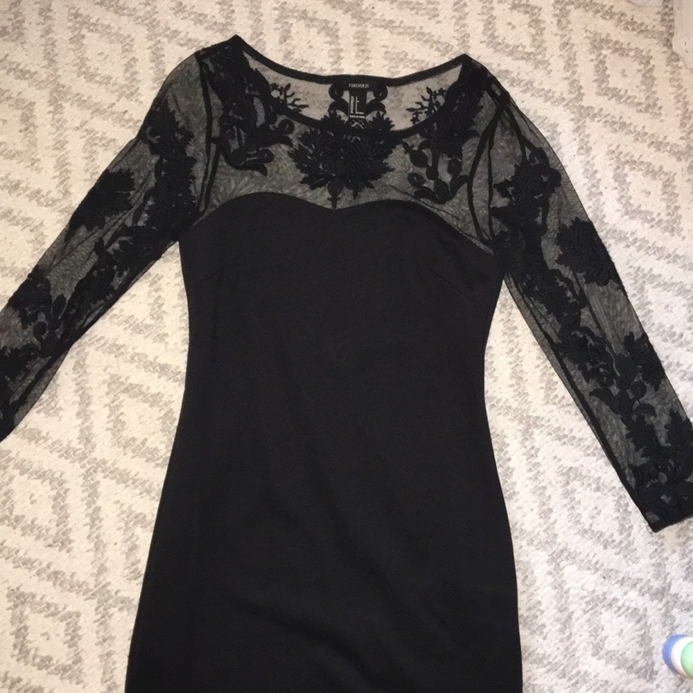 Forever 21 Black Laced sleeves mini dress